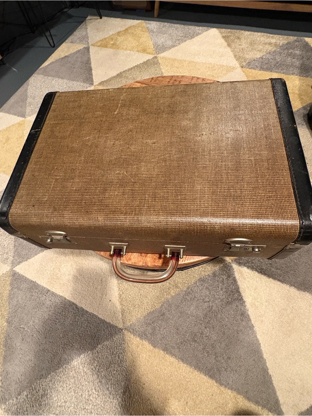 Vintage Tweed Suitcase - Picture 2 of 10